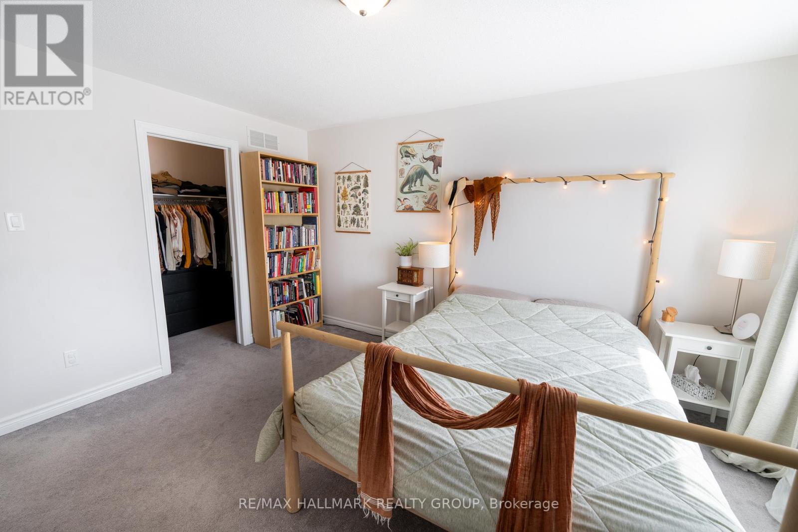 Photo 22 of 106 Gelderland Private, Ottawa ON