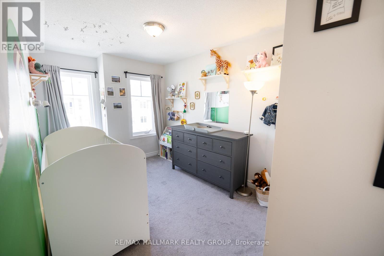 Photo 27 of 106 Gelderland Private, Ottawa ON
