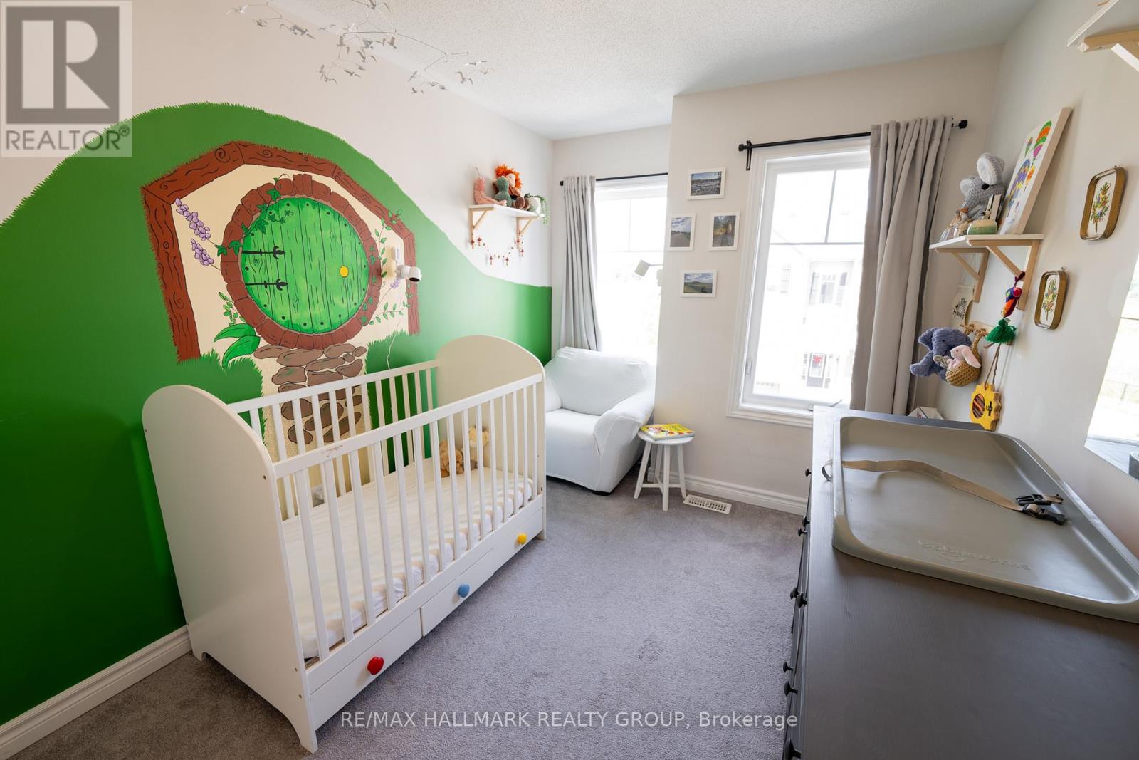 Photo 28 of 106 Gelderland Private, Ottawa ON