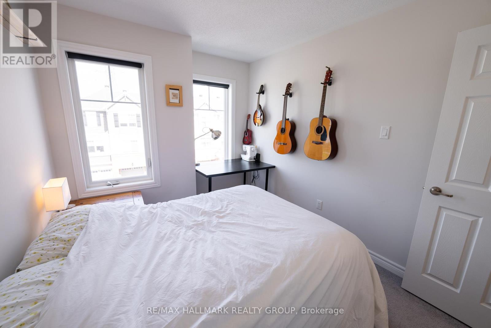 Photo 30 of 106 Gelderland Private, Ottawa ON