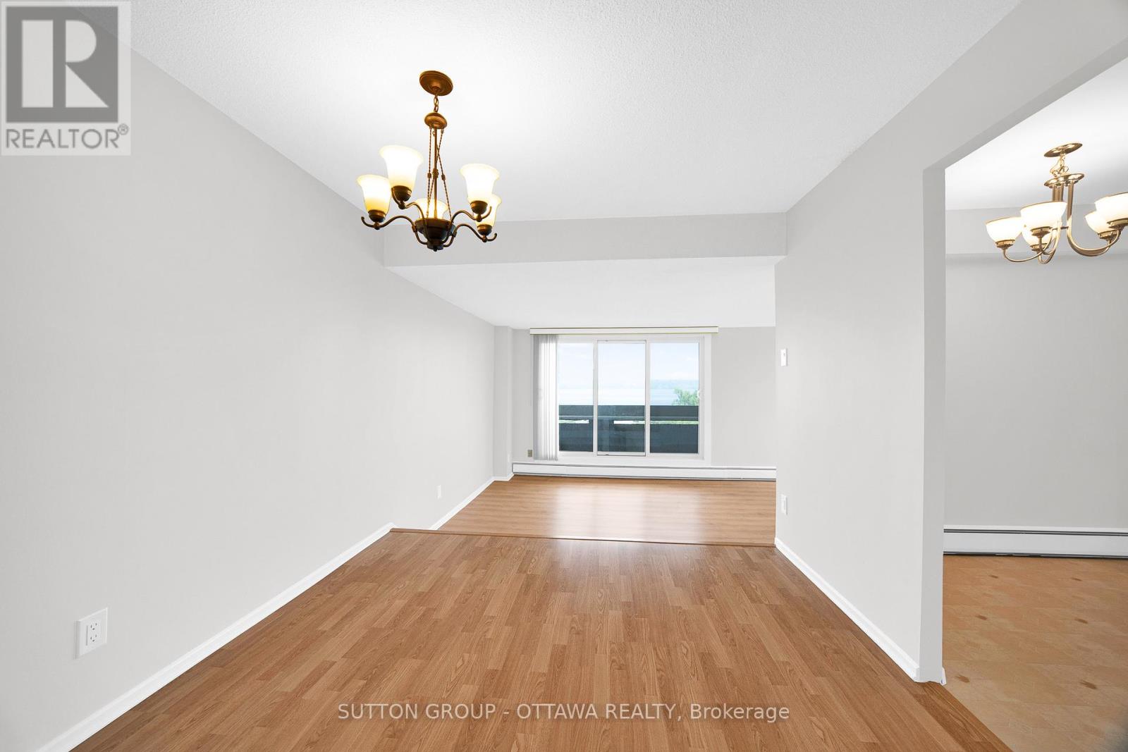 Photo 10 of 711 1171 Ambleside Drive, Ottawa ON