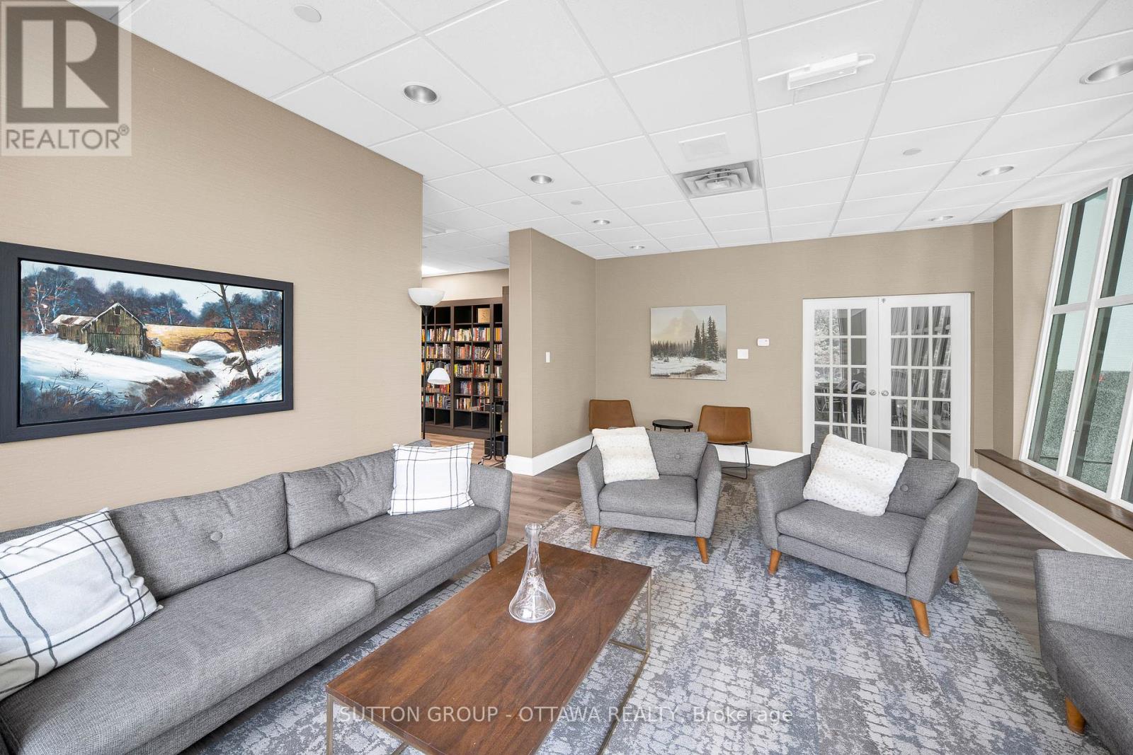 Photo 31 of 711 1171 Ambleside Drive, Ottawa ON