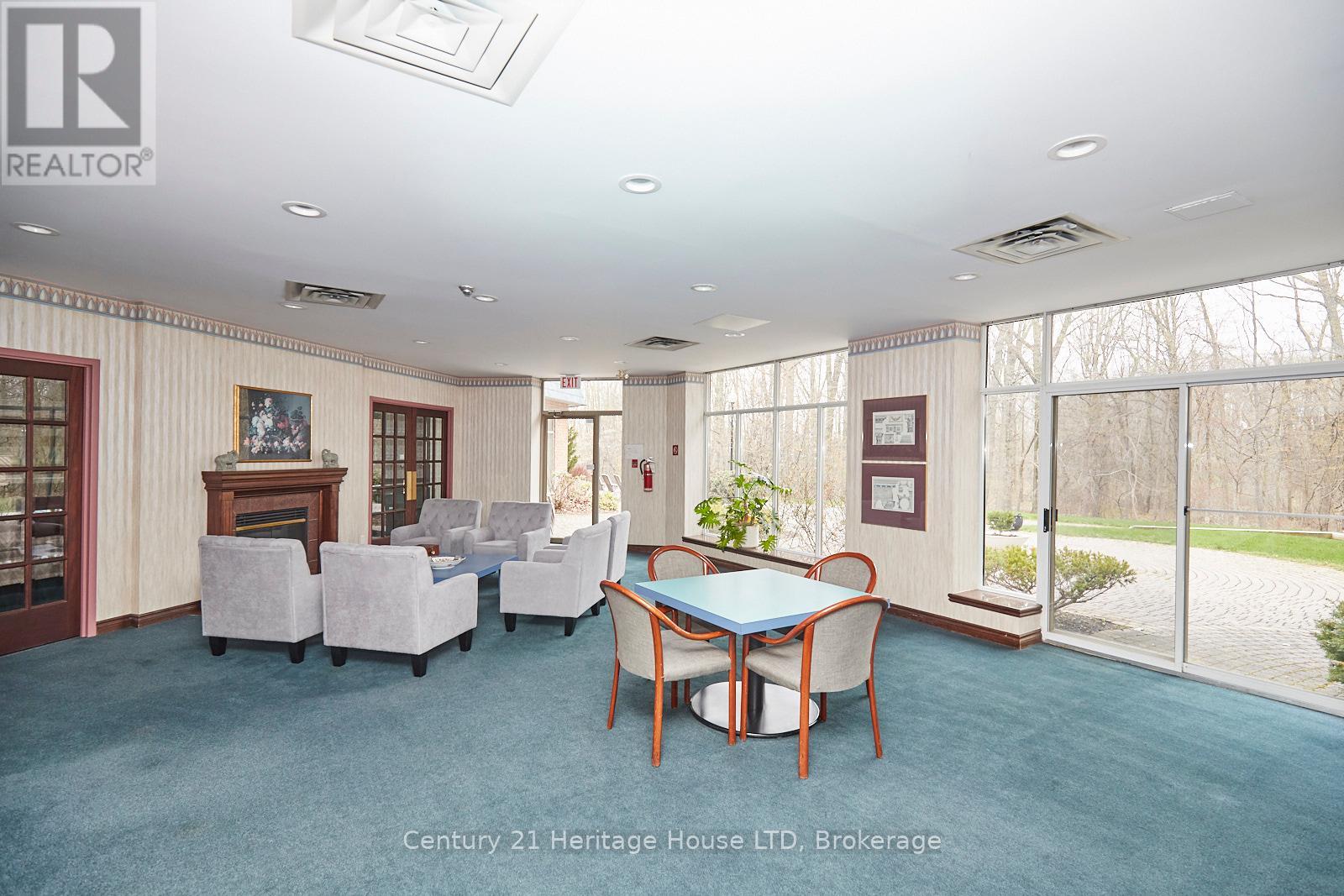 Photo 12 of 317 8111 Forest Glen Drive, Niagara Falls ON