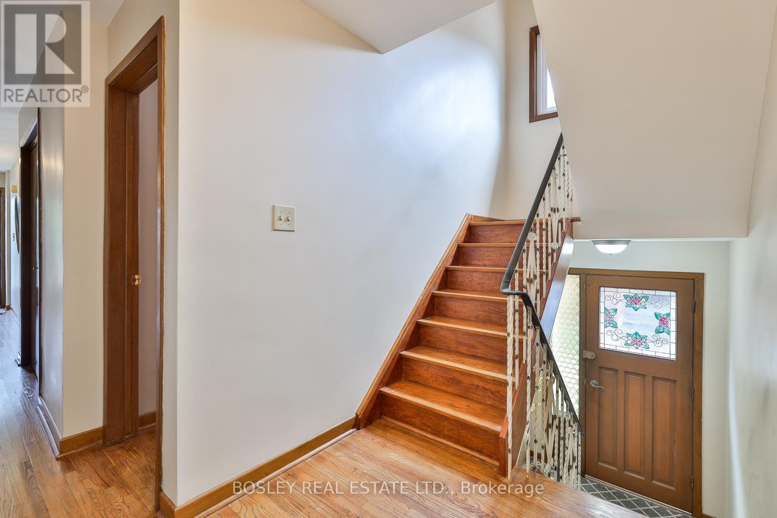 Photo 5 of 15 Cremorne Avenue, Toronto ON