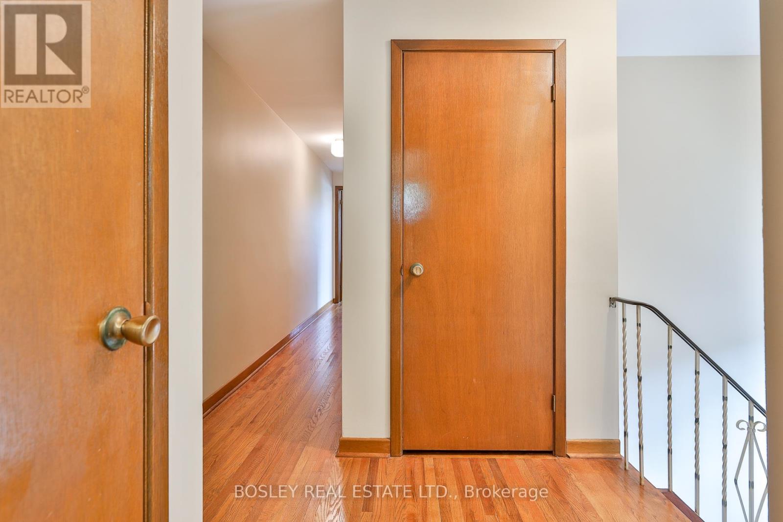 Photo 33 of 15 Cremorne Avenue, Toronto ON