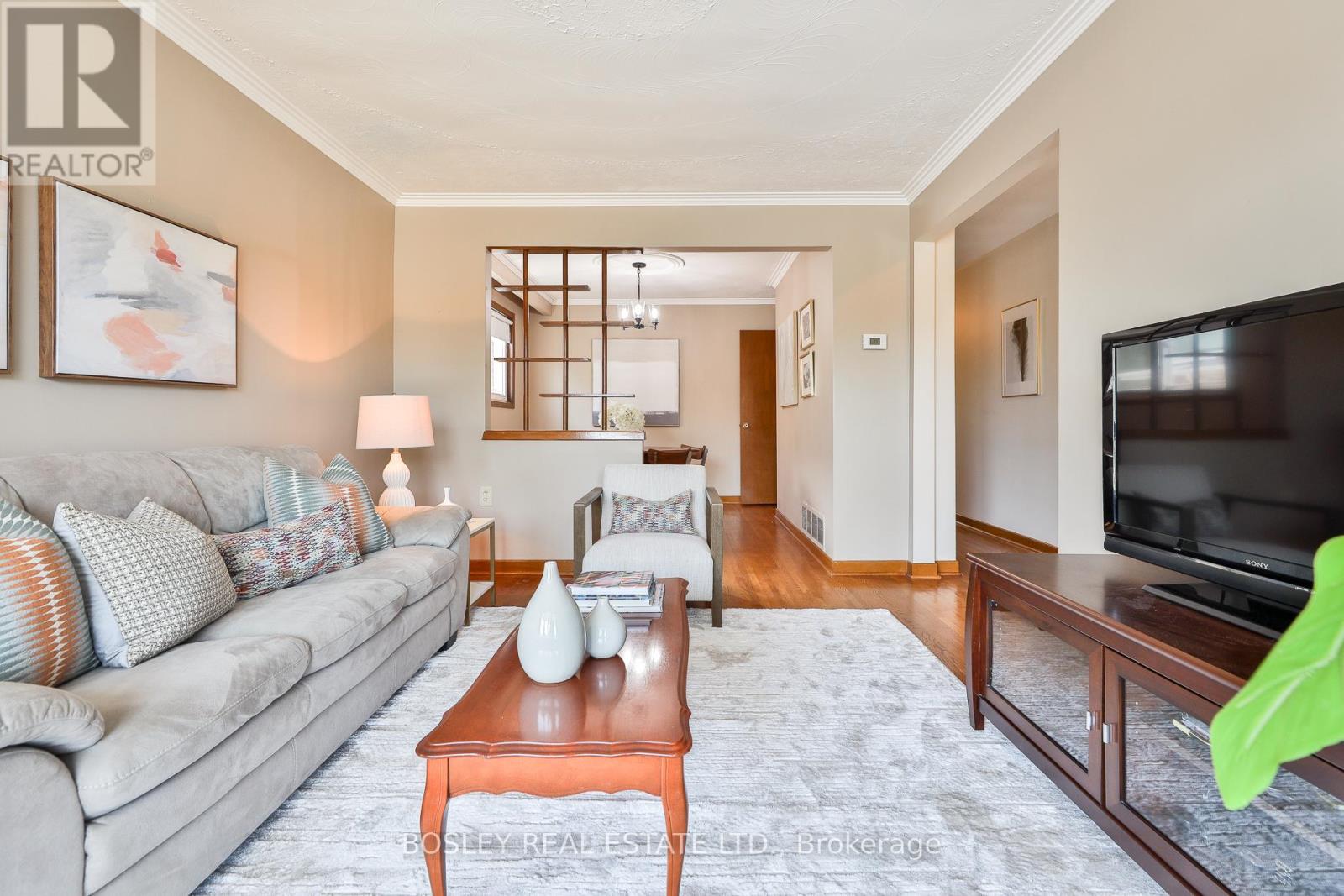Photo 27 of 15 Cremorne Avenue, Toronto ON