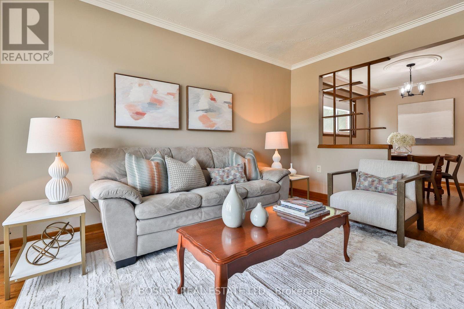 Photo 40 of 15 Cremorne Avenue, Toronto ON