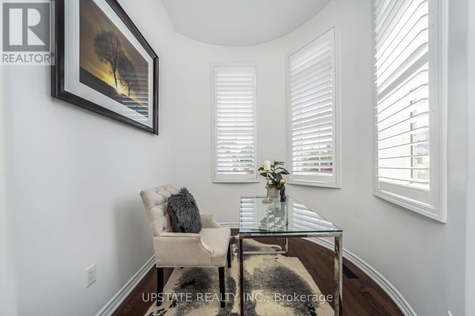 Photo 7 of 700 Gervais Terrace, Milton ON