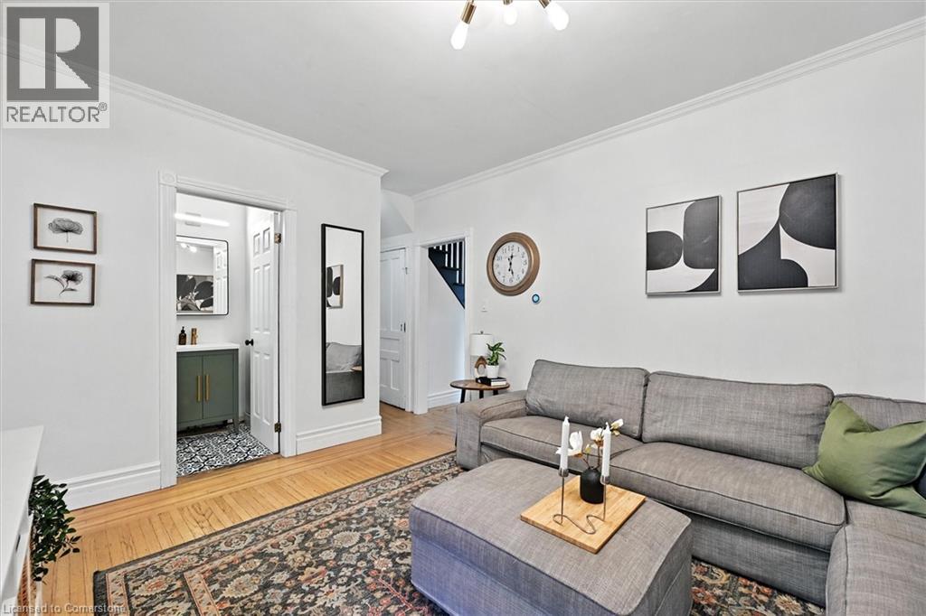 Photo 10 of 94 Royal Avenue, Hamilton ON