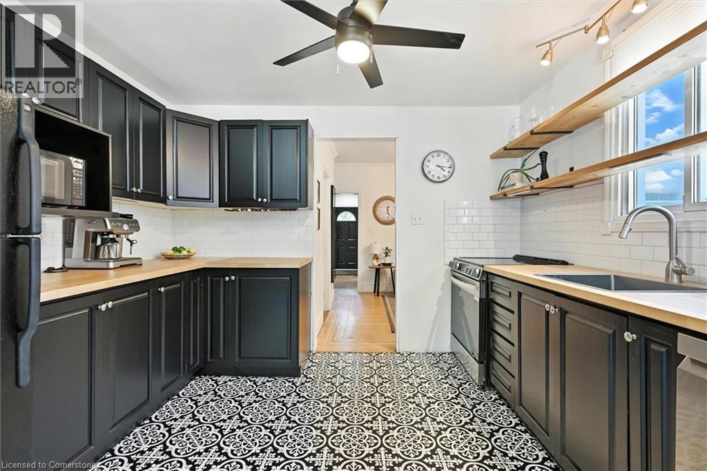 Photo 13 of 94 Royal Avenue, Hamilton ON