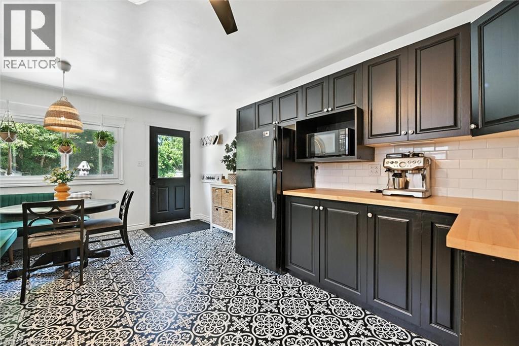 Photo 14 of 94 Royal Avenue, Hamilton ON