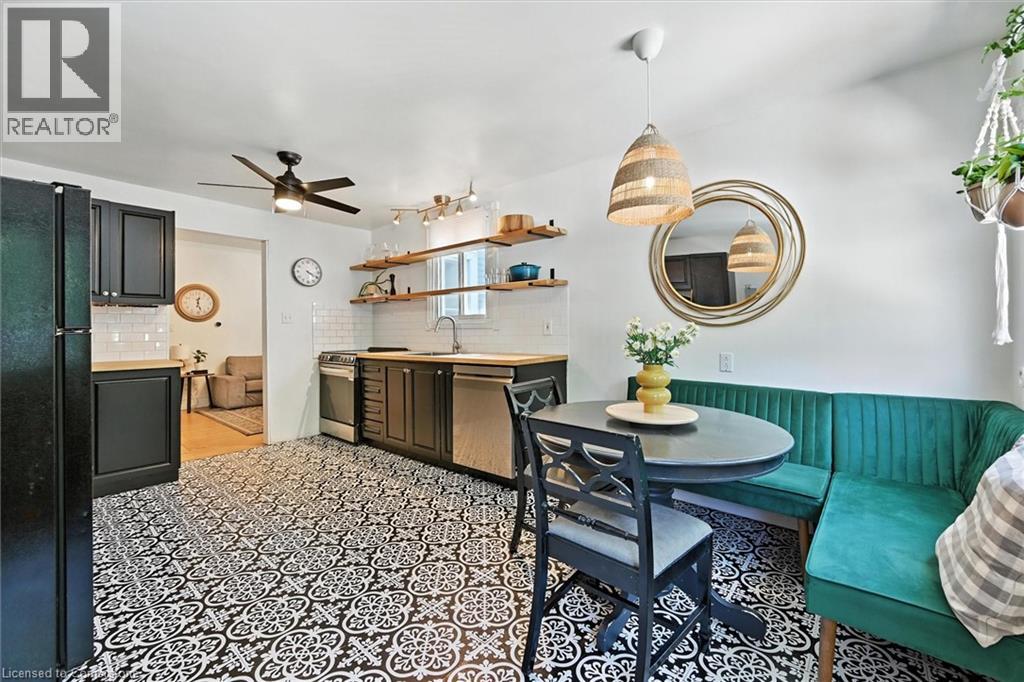 Photo 17 of 94 Royal Avenue, Hamilton ON