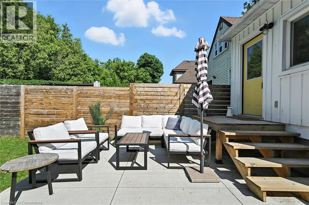 Photo 37 of 94 Royal Avenue, Hamilton ON