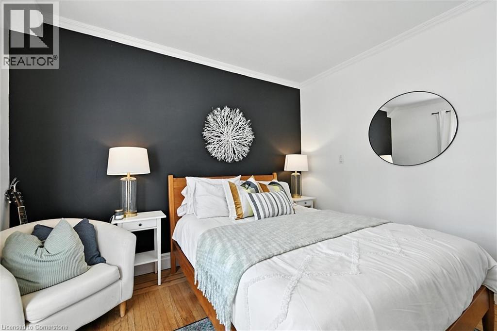 Photo 5 of 94 Royal Avenue, Hamilton ON