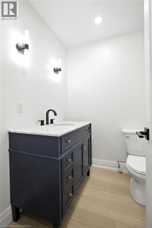 Photo 17 of 1583 Main Street E, Hamilton ON