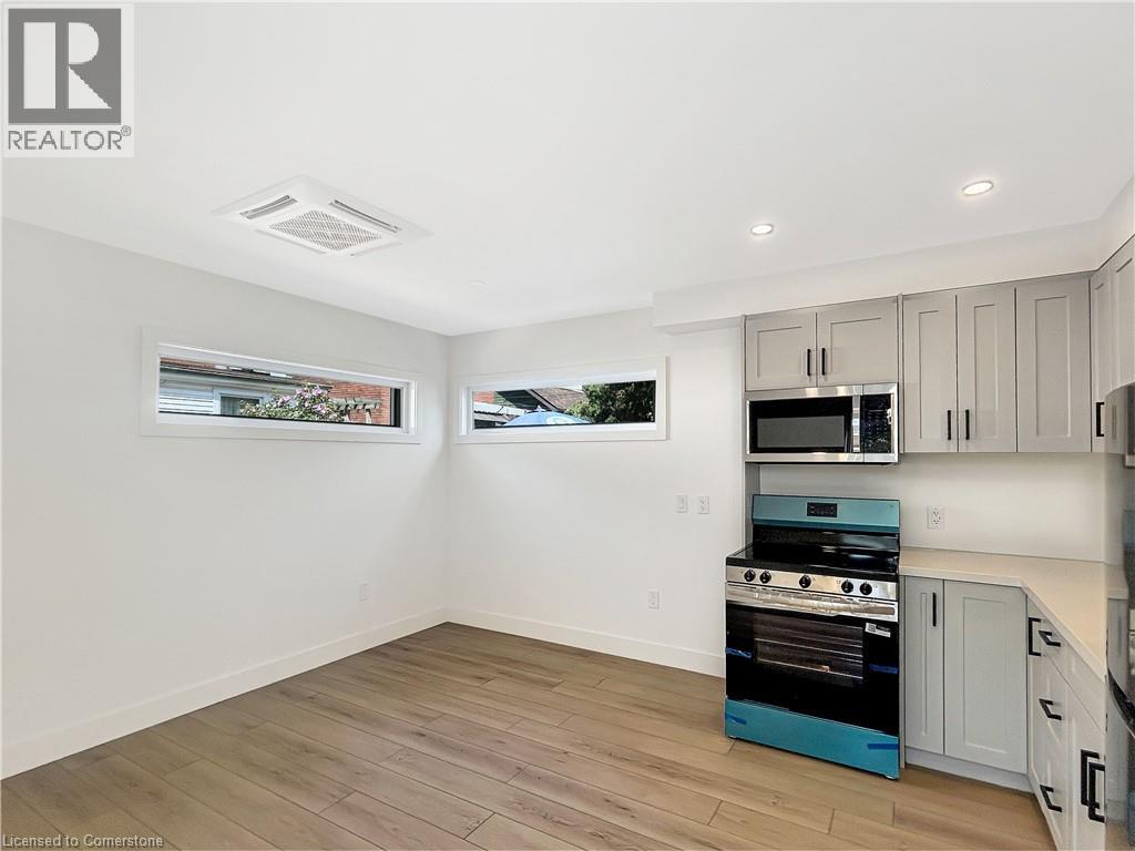 Photo 9 of 20 Elm Street, Hamilton ON