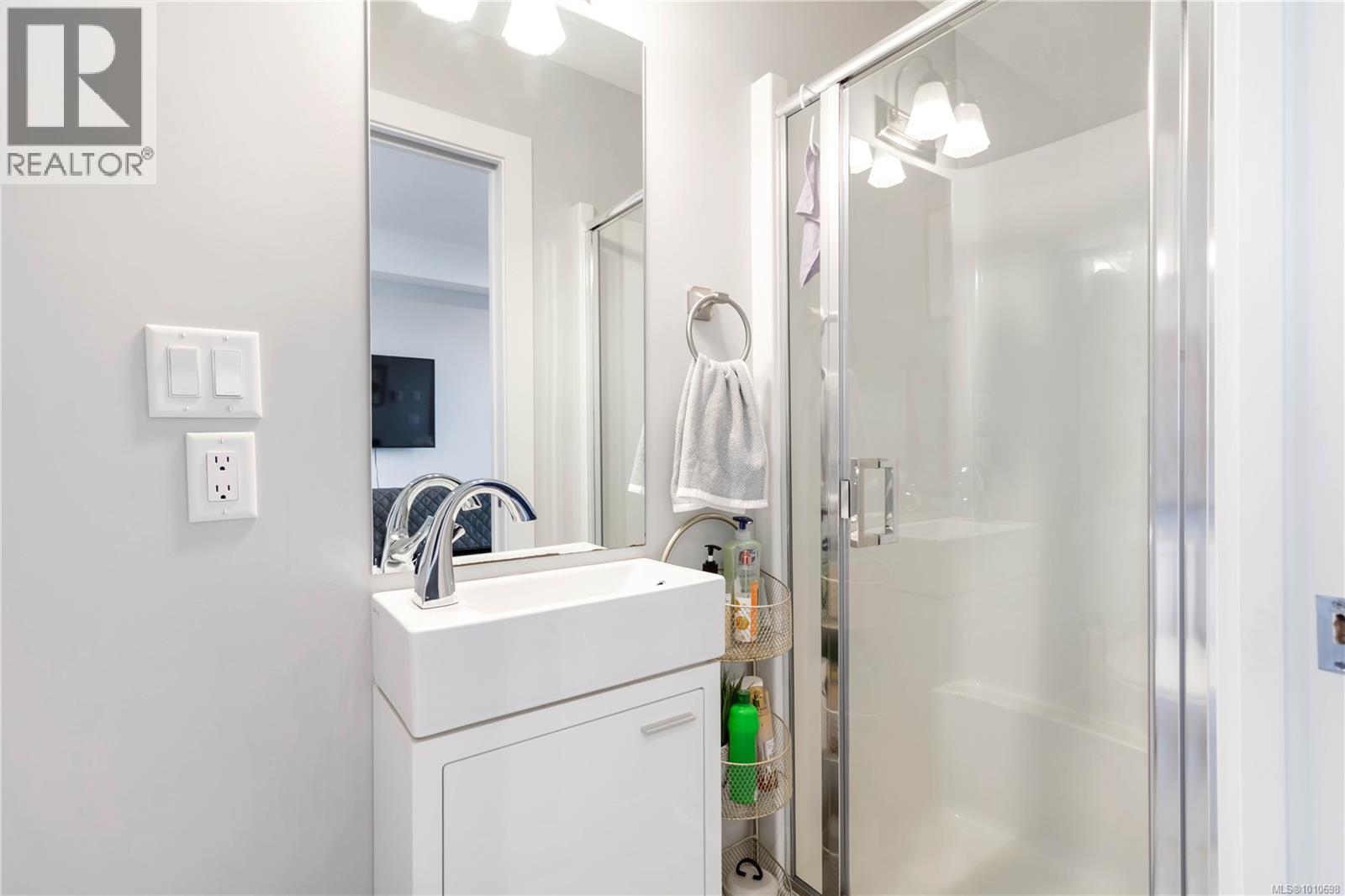  904 Turnstone Ridge, Langford