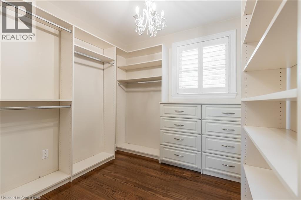 Photo 18 of 961 Shadeland Avenue, Burlington ON