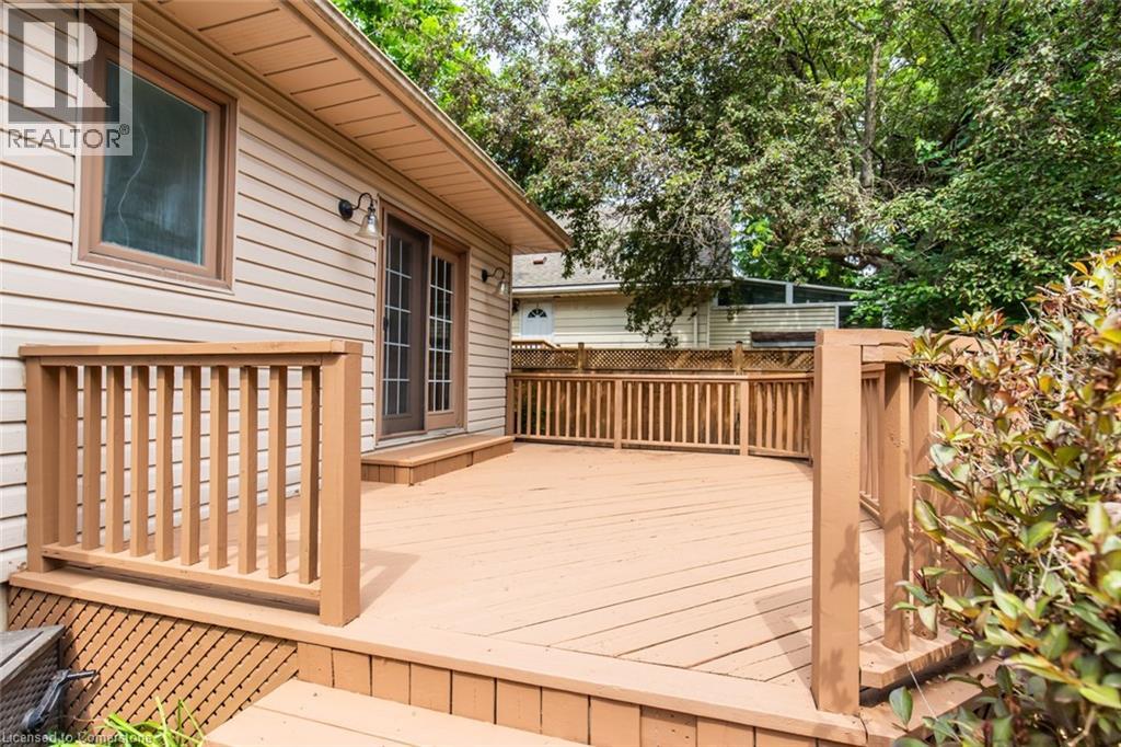 Photo 31 of 961 Shadeland Avenue, Burlington ON