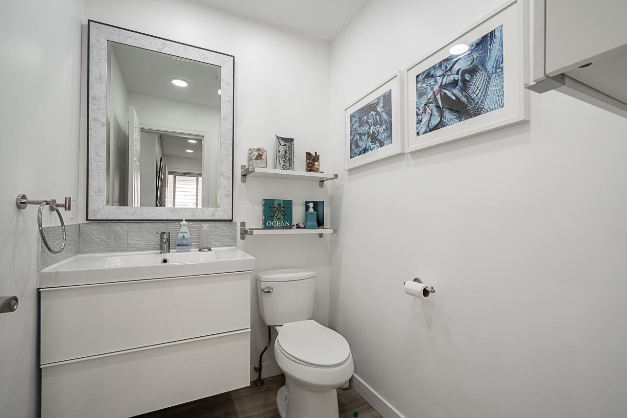 Photo 2 of 118 12233 92 Avenue, Surrey BC