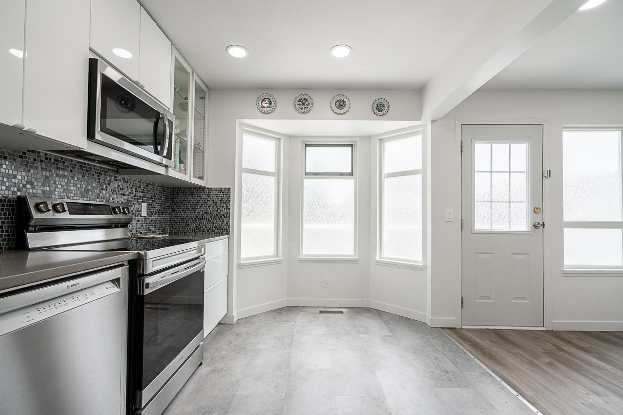 Photo 5 of 118 12233 92 Avenue, Surrey BC