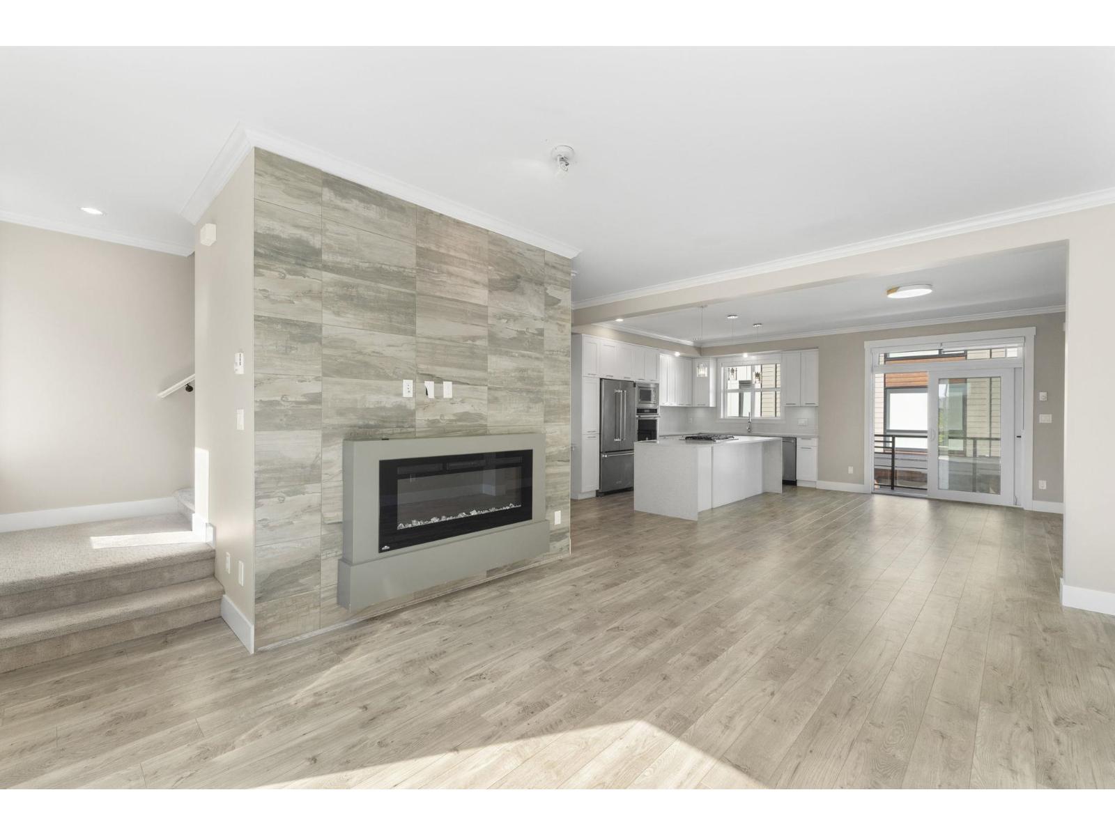 Photo 8 of 143 16488 64 Avenue, Surrey BC