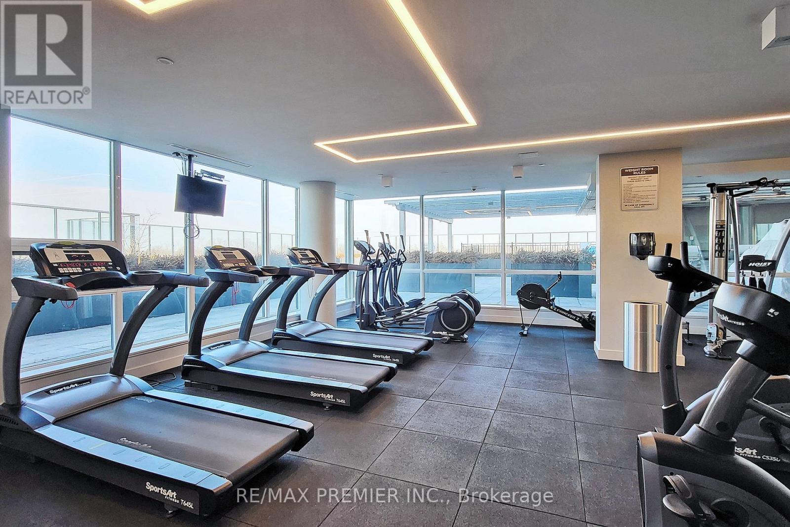 Photo 25 of 119 4800 Highway 7 Road, Vaughan ON
