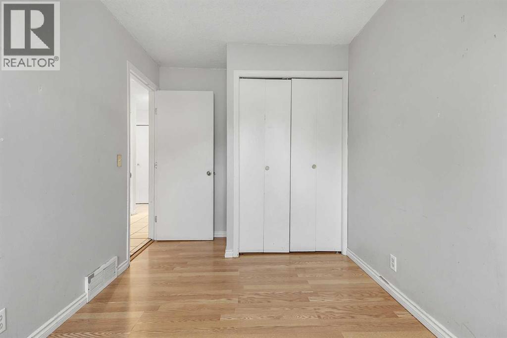 Single Family House Bungalow for Sale in   Templemont Way NE Temple Calgary 