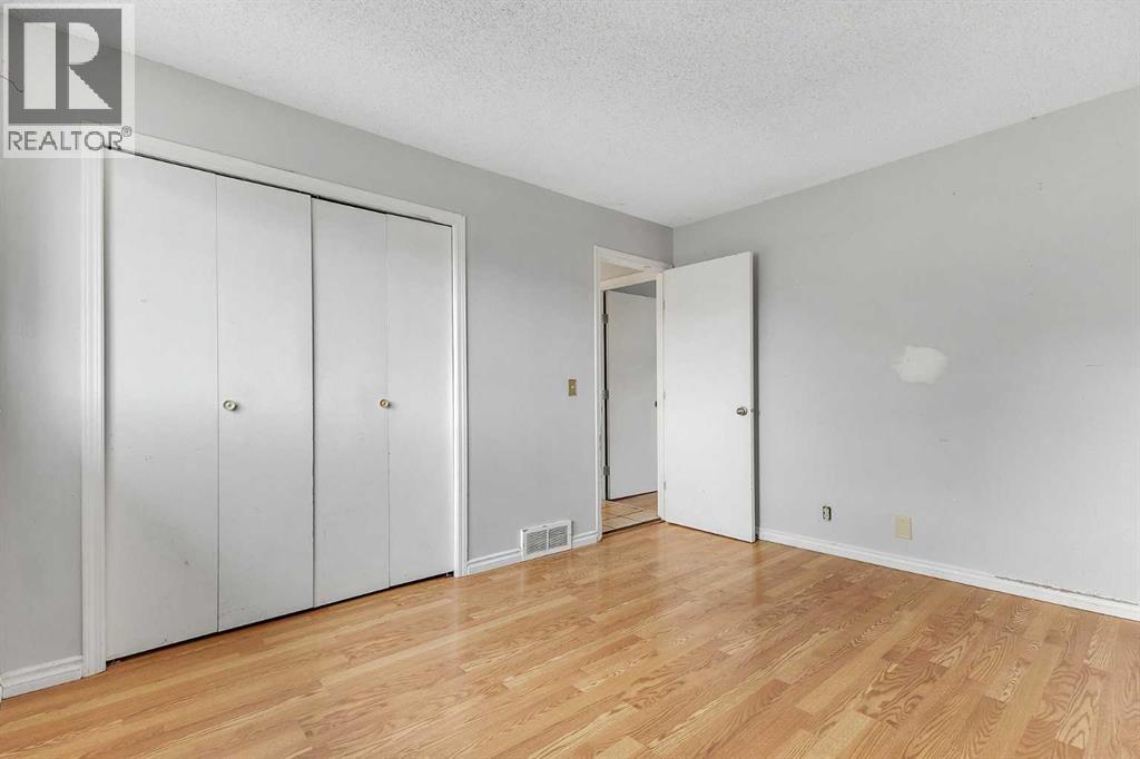 Single Family House Bungalow for Sale in   Templemont Way NE Temple Calgary 