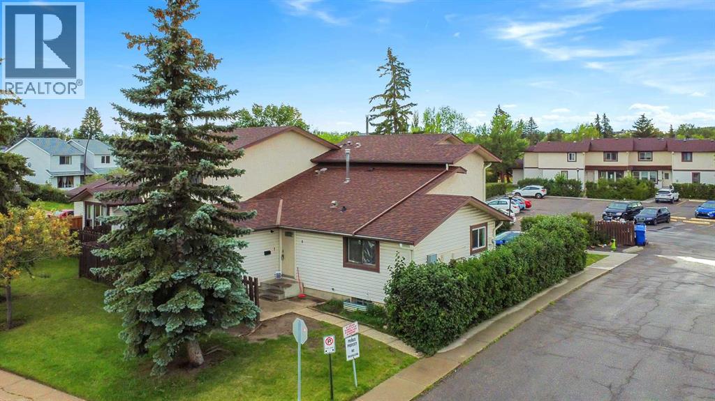 Single Family House Bungalow for Sale in   Templemont Way NE Temple Calgary 