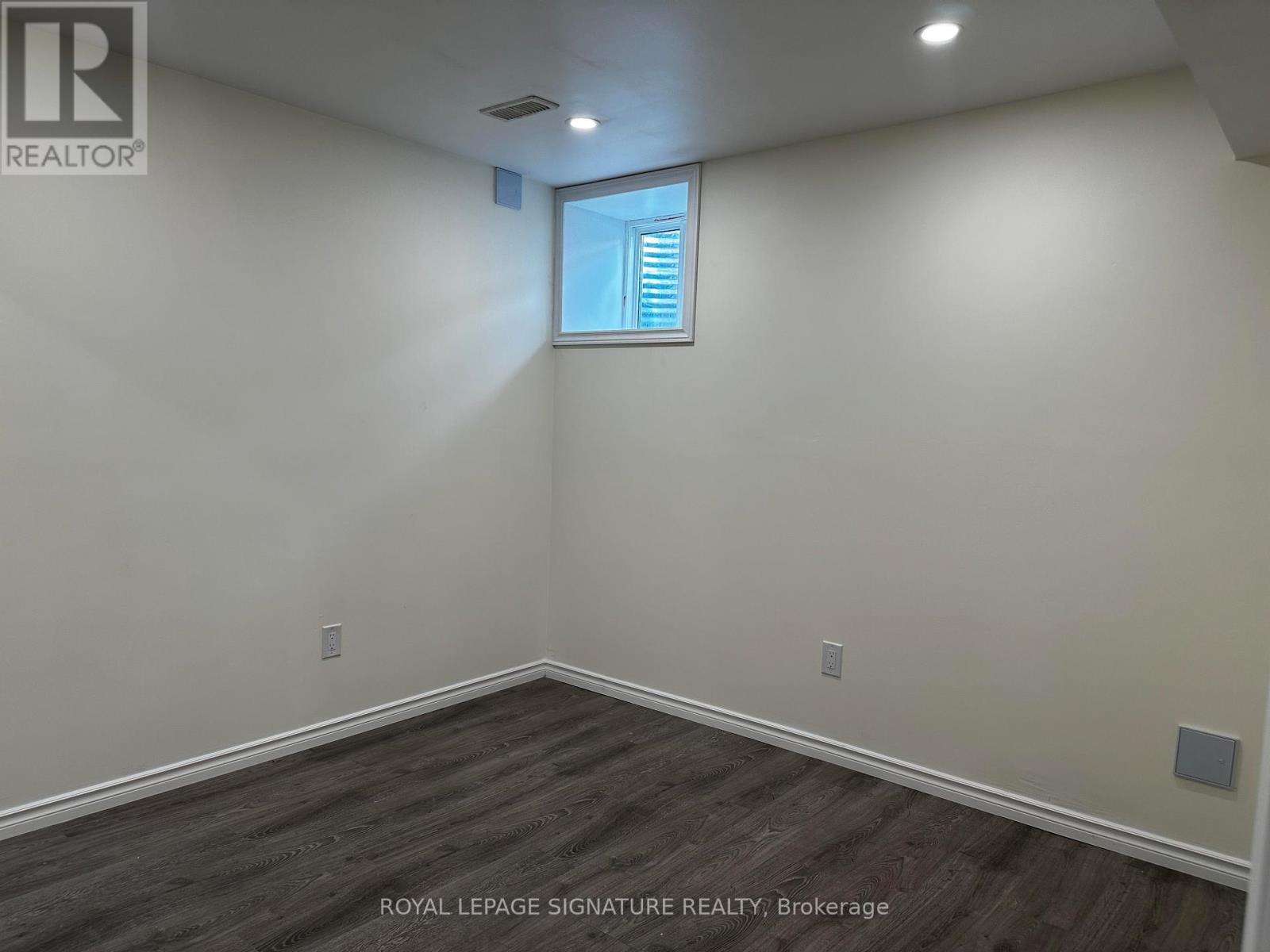Photo 27 of 104 Stedford Crescent E, Brampton ON