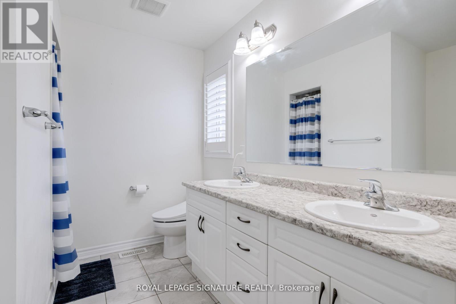 Photo 37 of 104 Stedford Crescent E, Brampton ON