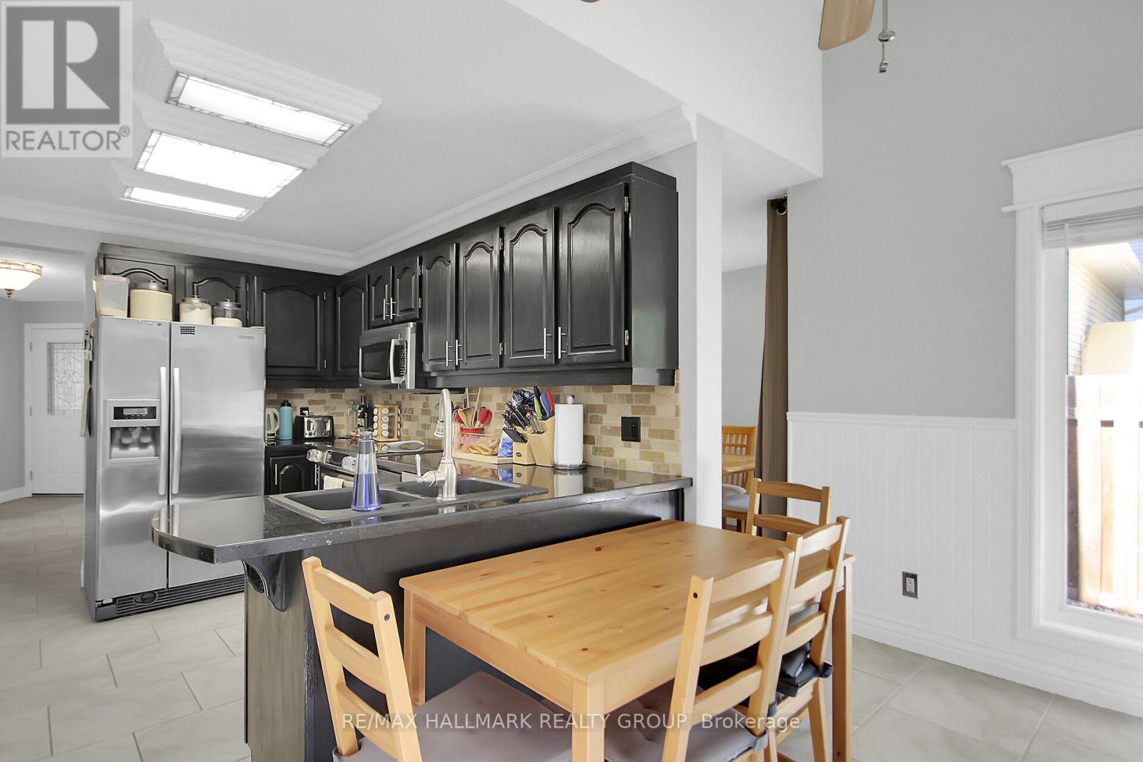 Photo 30 of 1661 Kindersley Avenue, Ottawa ON