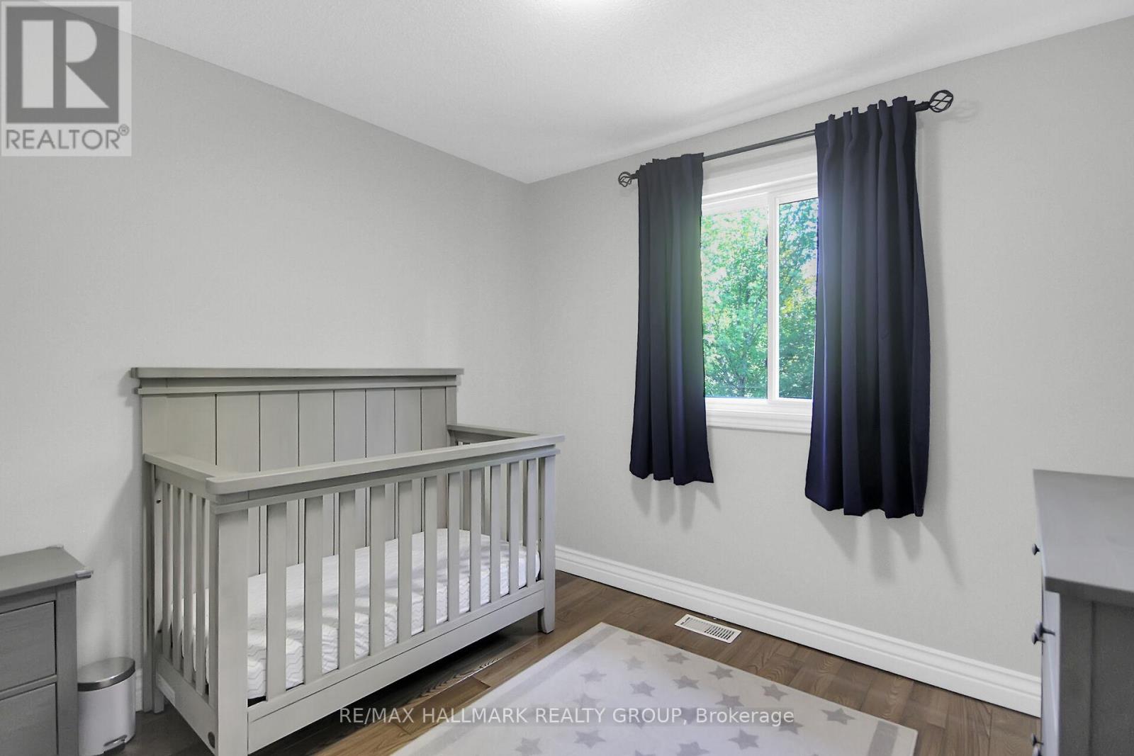 Photo 22 of 1661 Kindersley Avenue, Ottawa ON