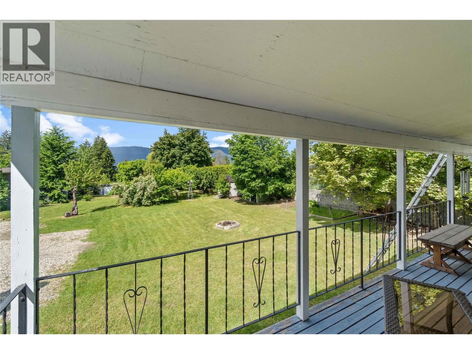 Photo 53 of 2941 30 Street Ne, Salmon Arm BC