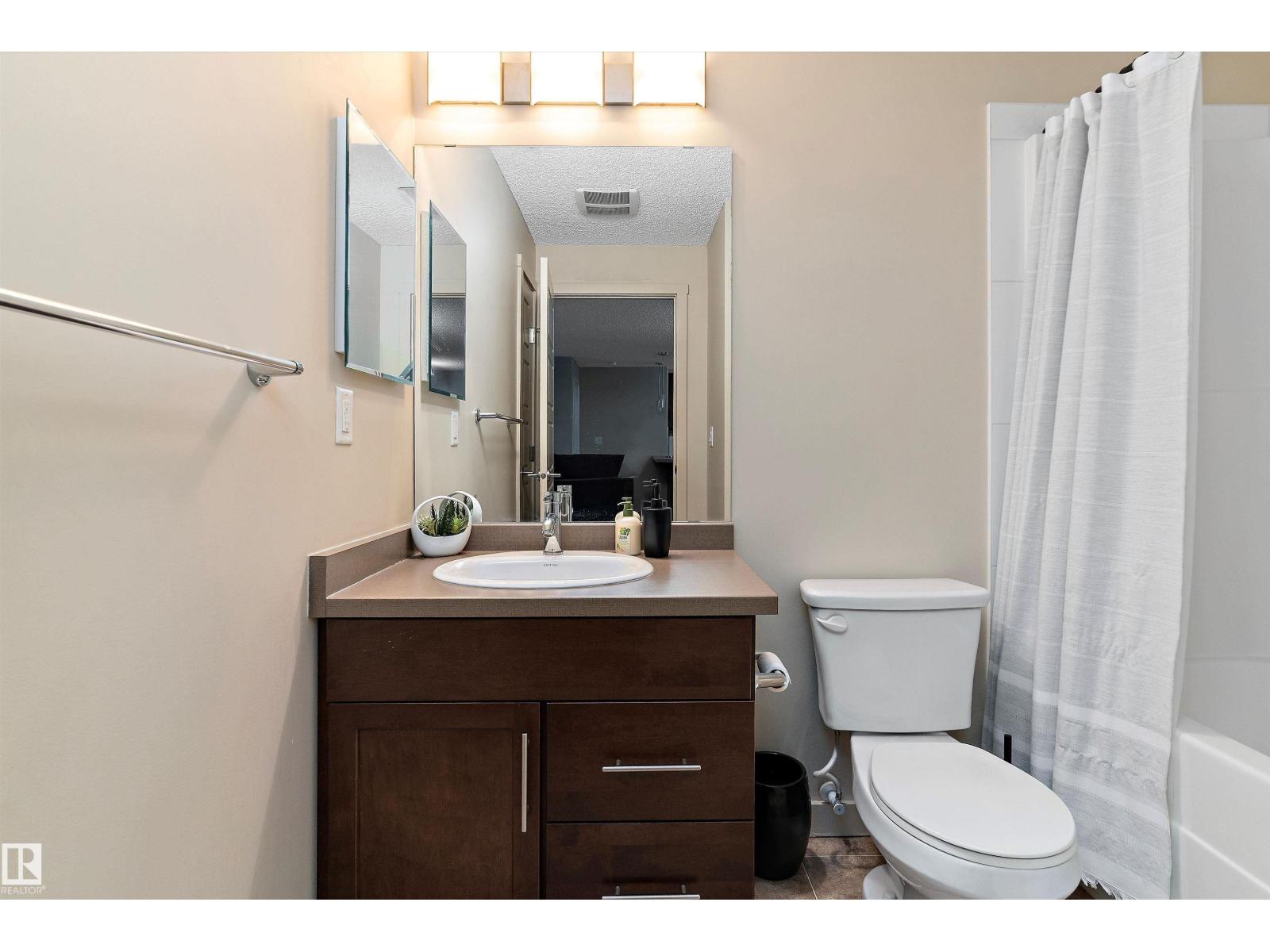 Photo 19 of 238 6076 Schonsee Wy Nw, Edmonton AB