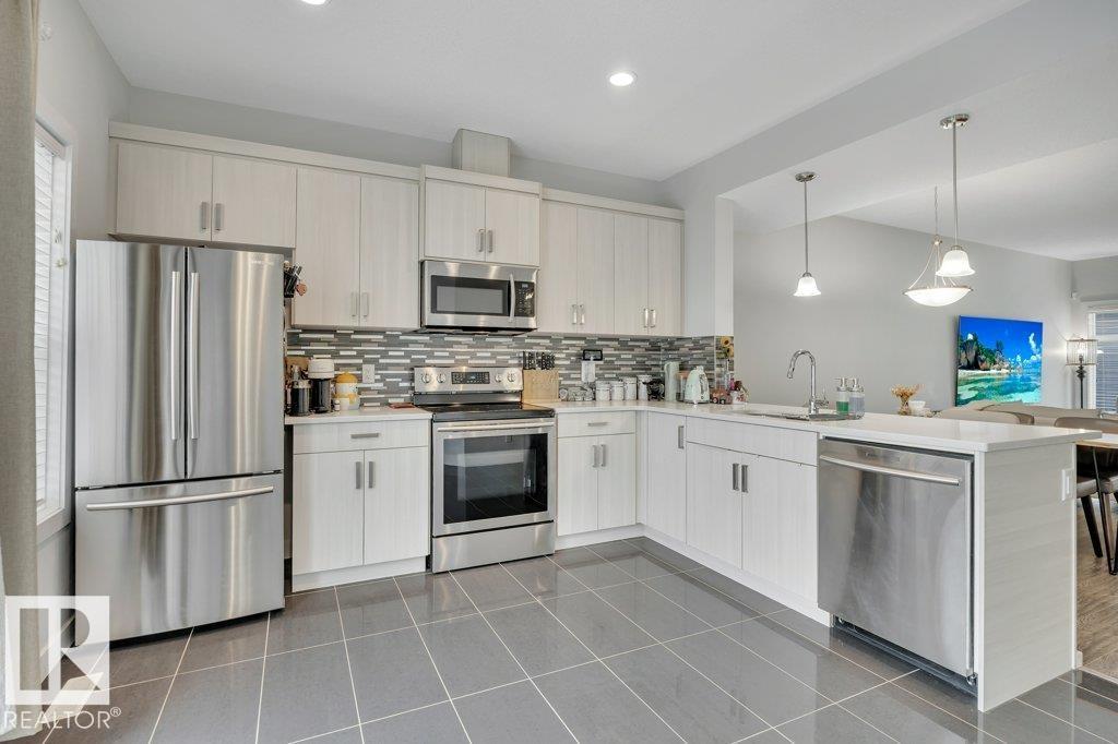 Photo 13 of 32 723 172 St Sw, Edmonton AB