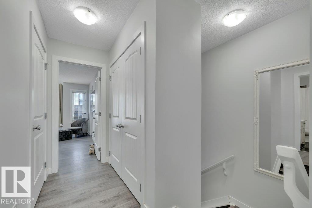 Photo 11 of 32 723 172 St Sw, Edmonton AB