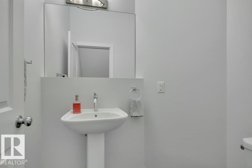 Photo 7 of 32 723 172 St Sw, Edmonton AB