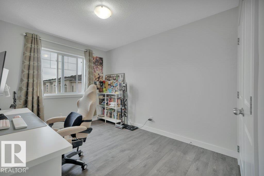 Photo 4 of 32 723 172 St Sw, Edmonton AB