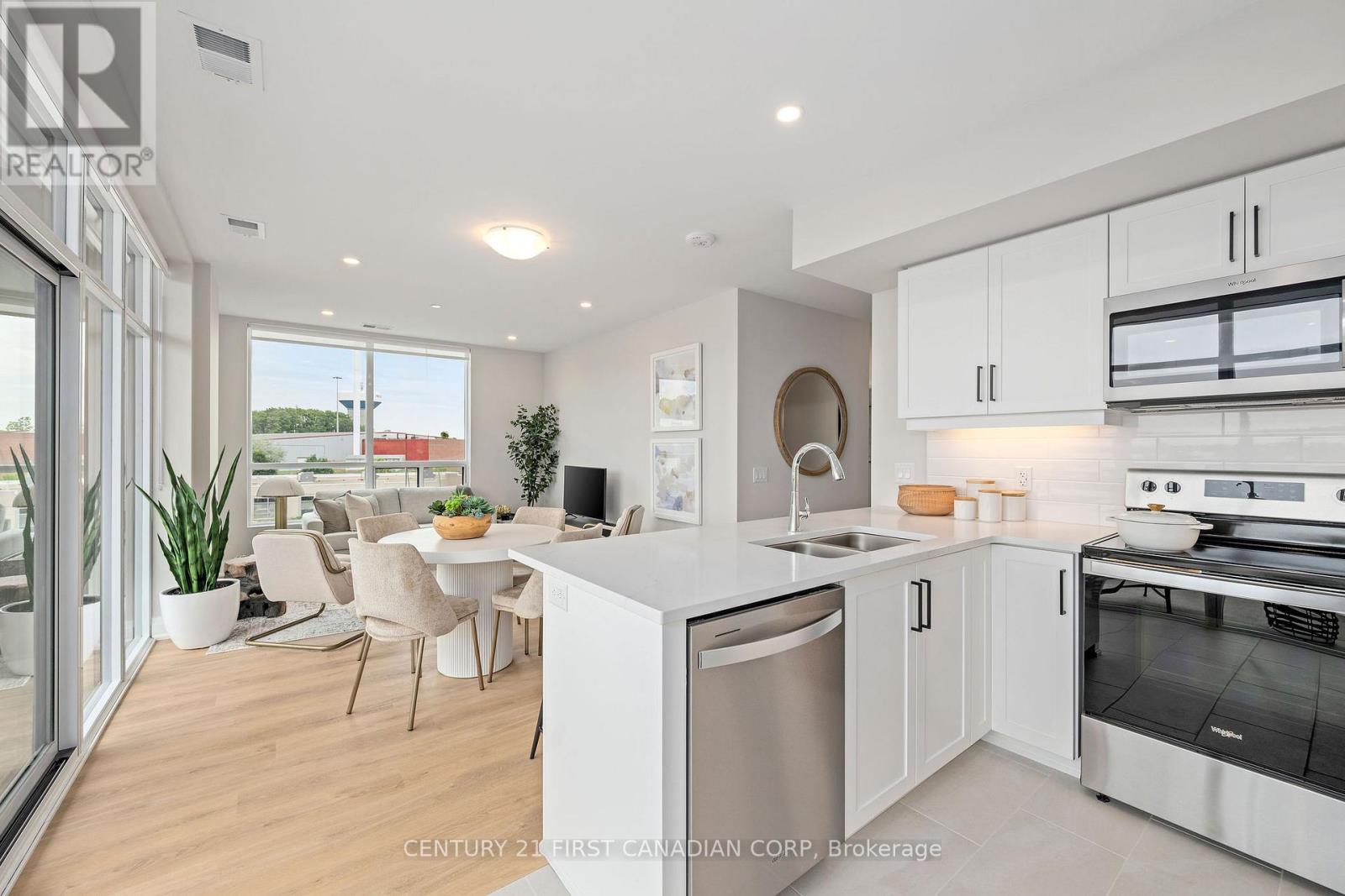 Photo 11 of 906 4286 King Street, Kitchener ON
