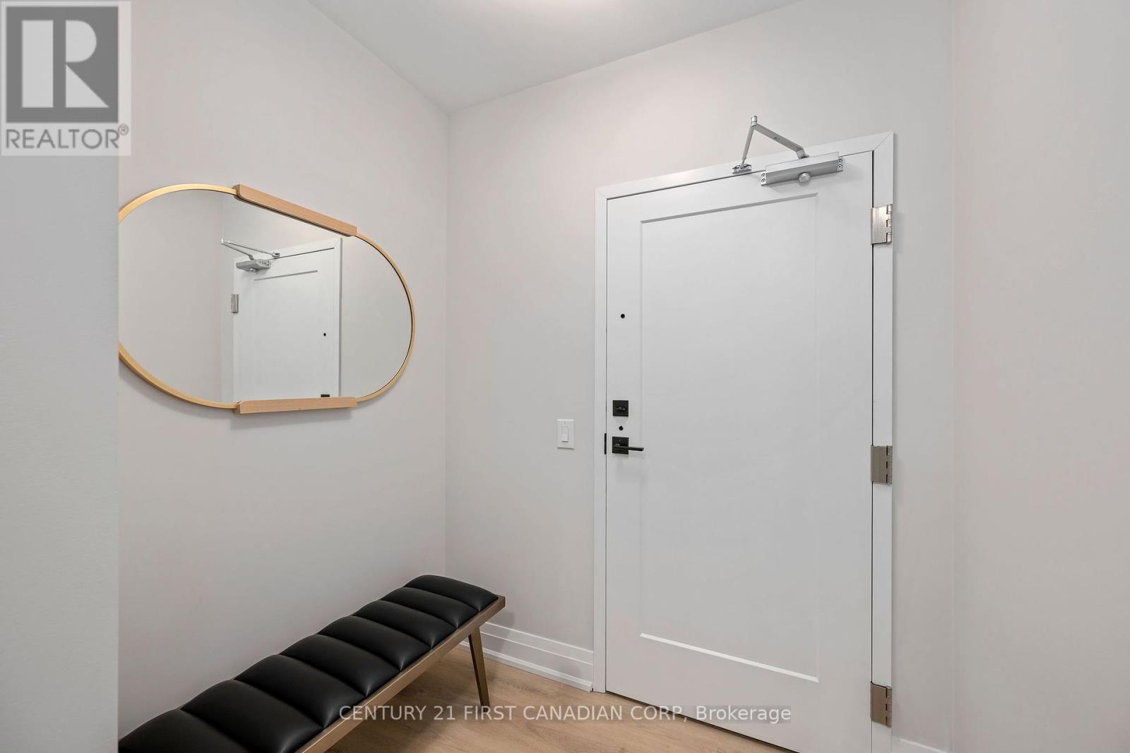 Photo 2 of 906 4286 King Street, Kitchener ON