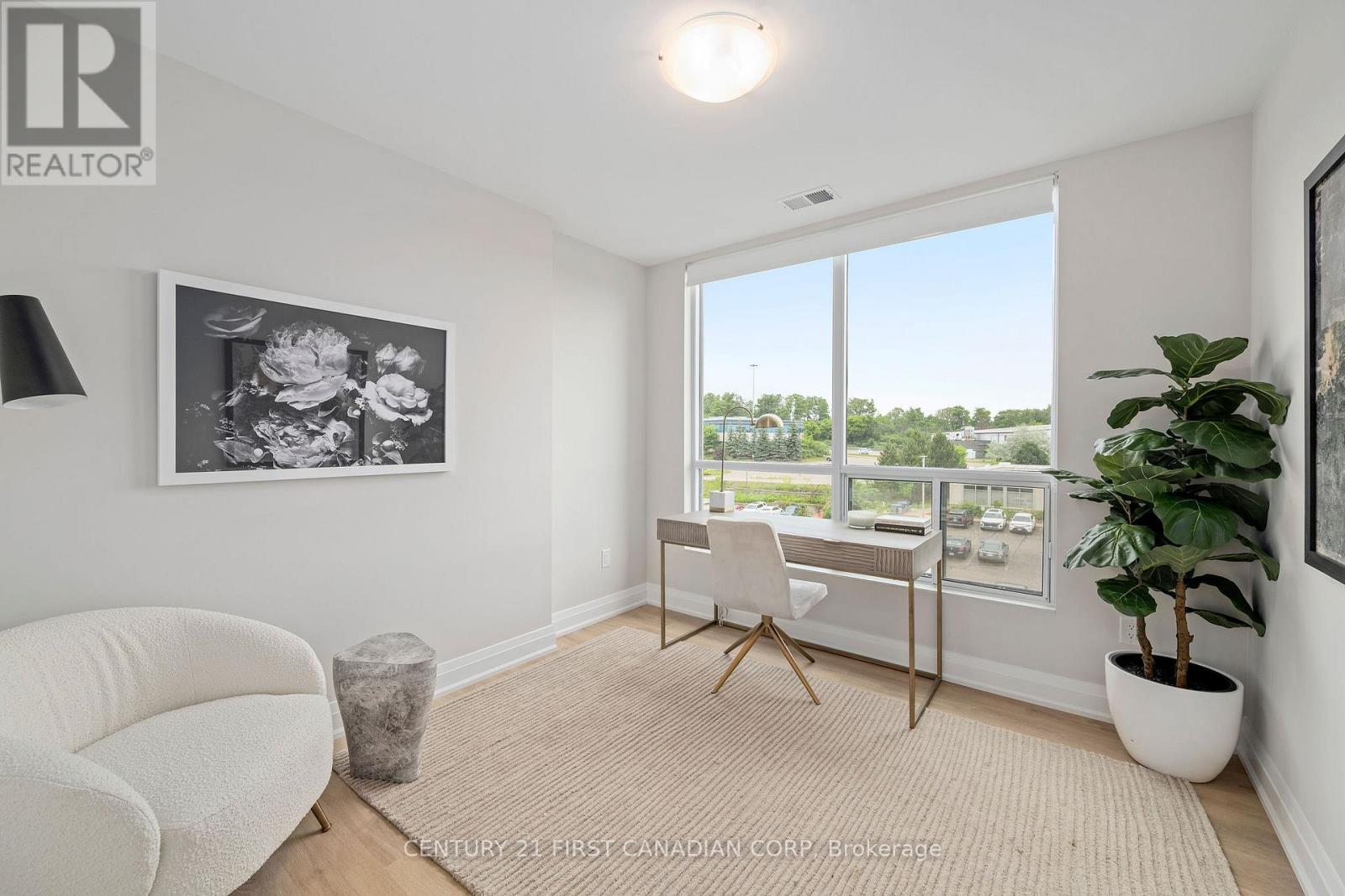 Photo 7 of 906 4286 King Street, Kitchener ON