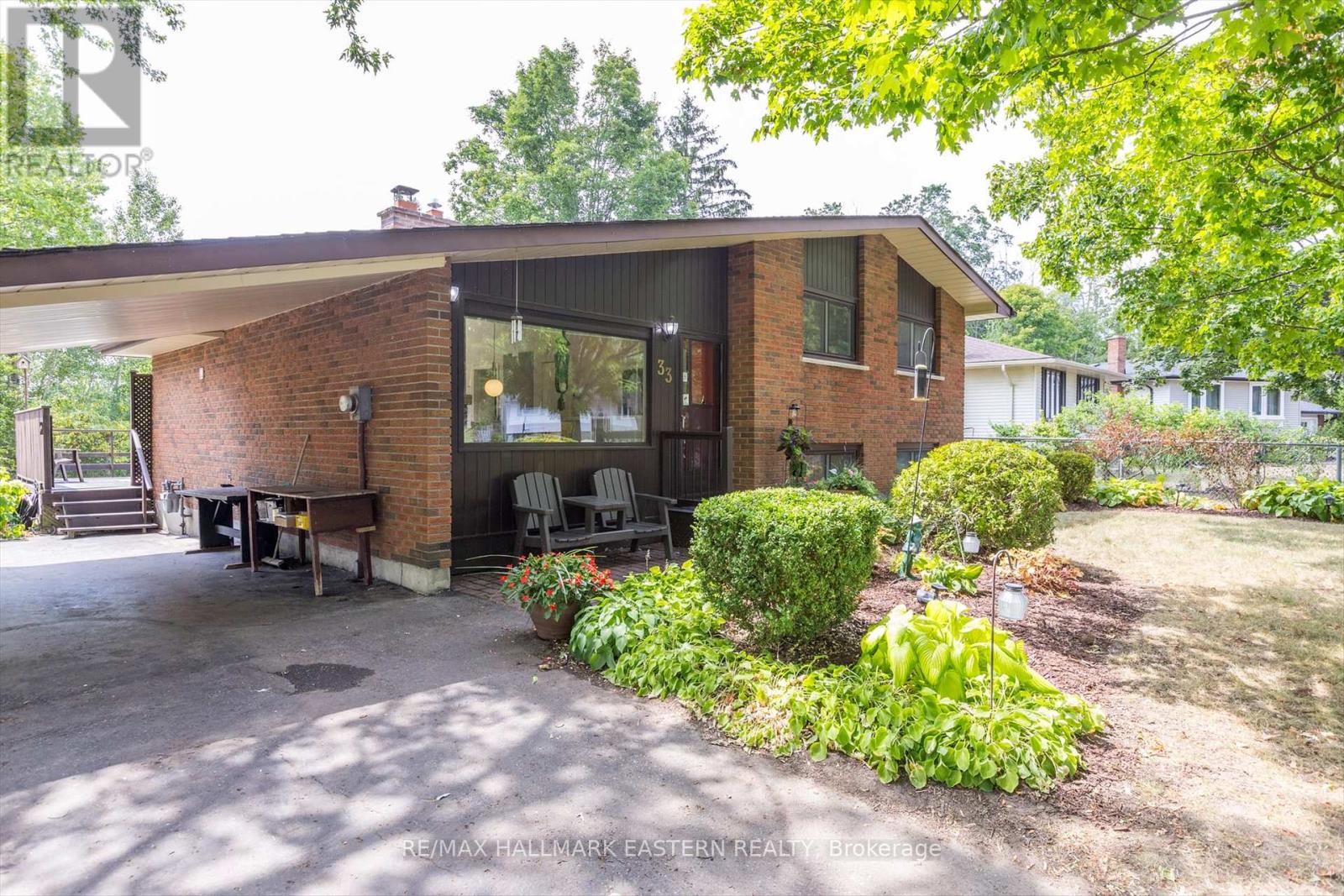 Photo 26 of 33 Parkview Drive, Peterborough North ON