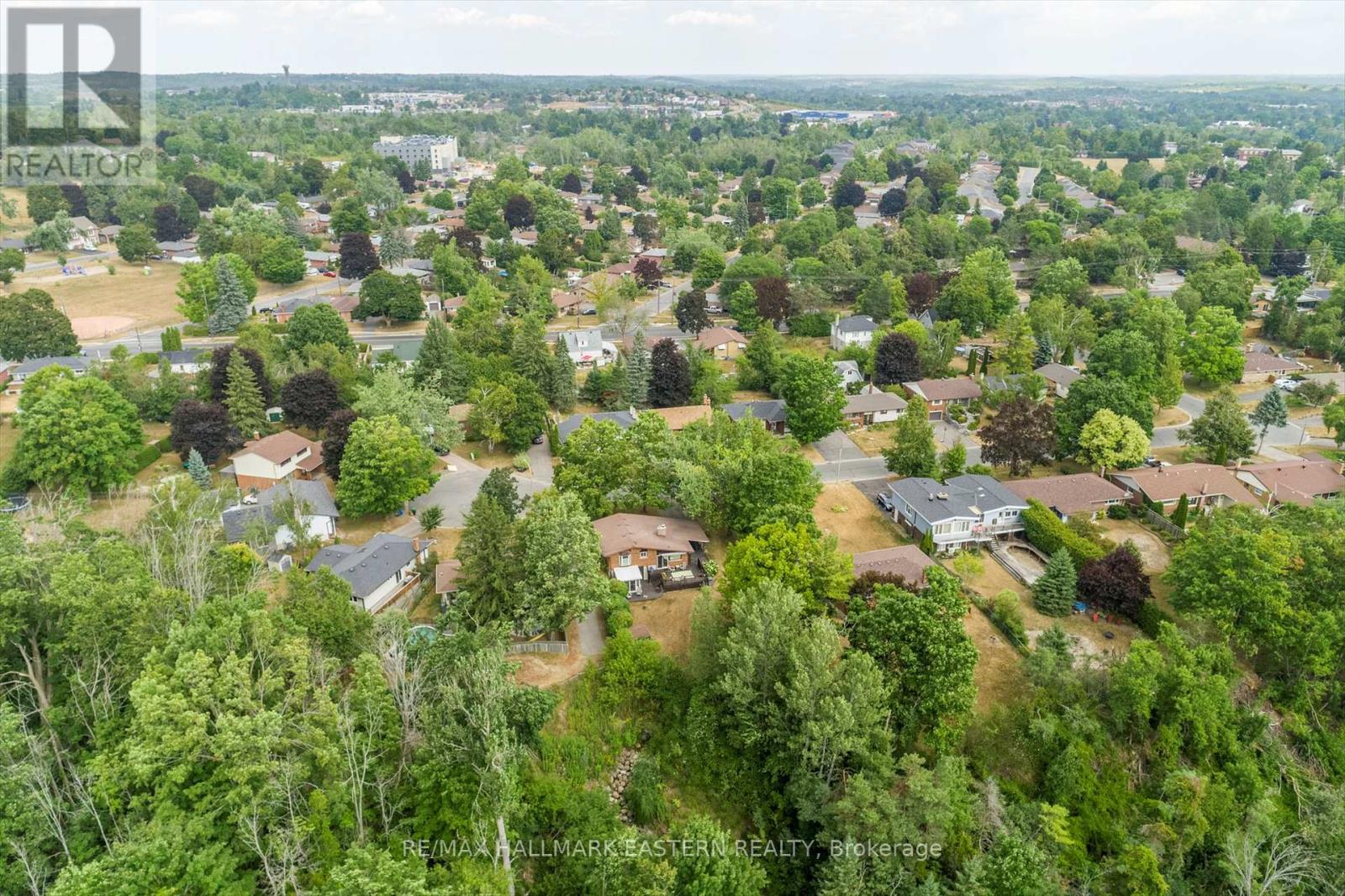 Photo 16 of 33 Parkview Drive, Peterborough North ON