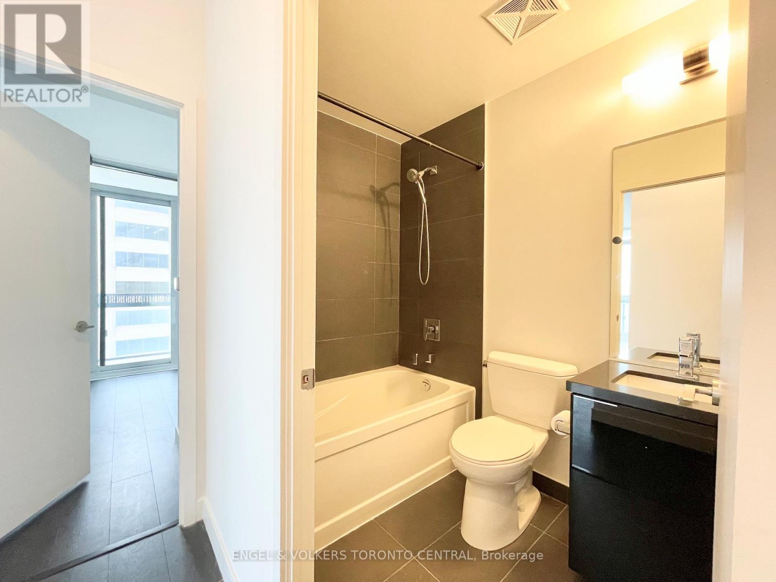 Photo 6 of 3002 8 Eglinton Avenue E, Toronto ON