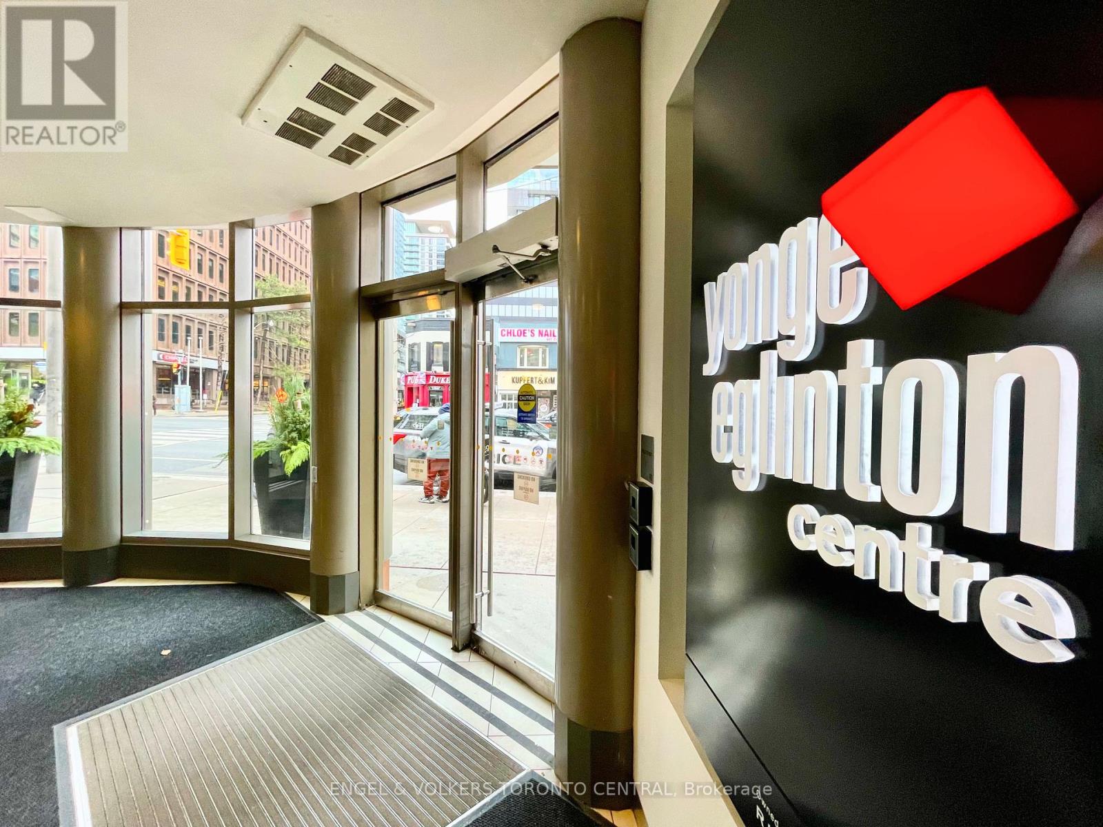 Photo 12 of 3002 8 Eglinton Avenue E, Toronto ON