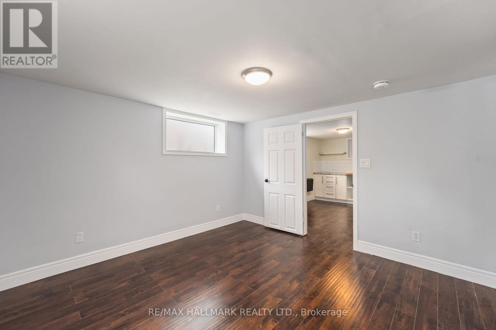 Photo 7 of 21 King High Avenue, Toronto ON