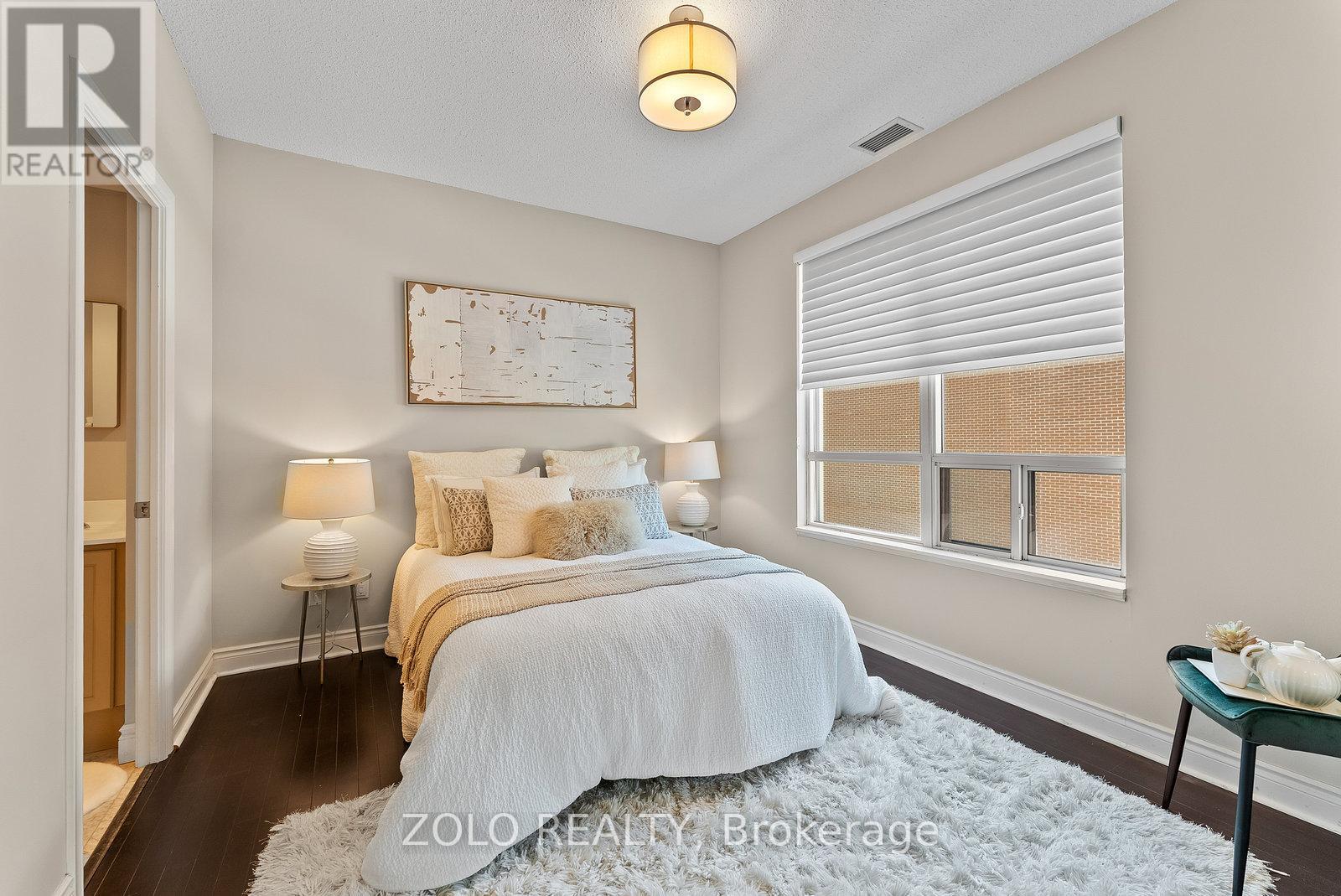 Photo 6 of 113 319 Merton Street, Toronto ON