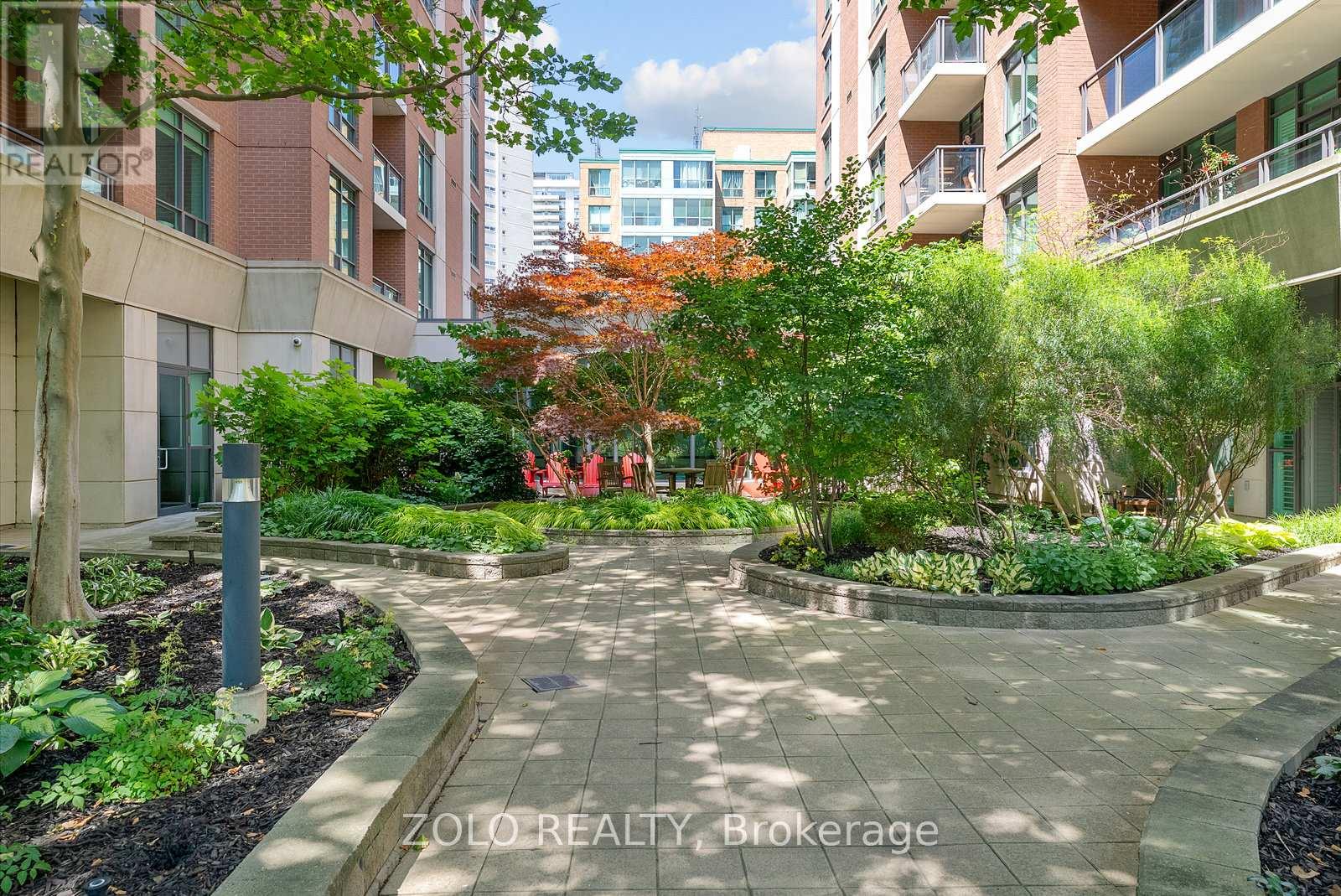 Photo 43 of 113 319 Merton Street, Toronto ON